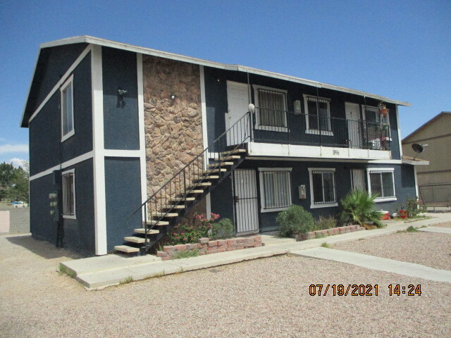 1896 Fulstone Way in Las Vegas, NV - Foto de edificio