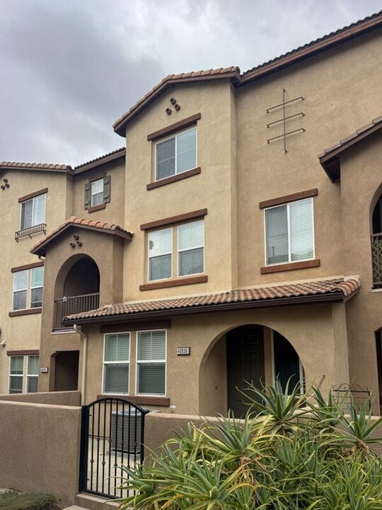 40930 Belleray Ave in Murrieta, CA - Building Photo