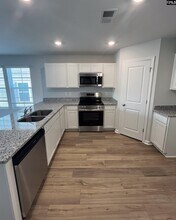 367 Pinaster Path in West Columbia, SC - Building Photo - Building Photo