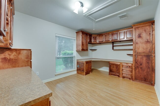 1903 Blue Water Bay Dr