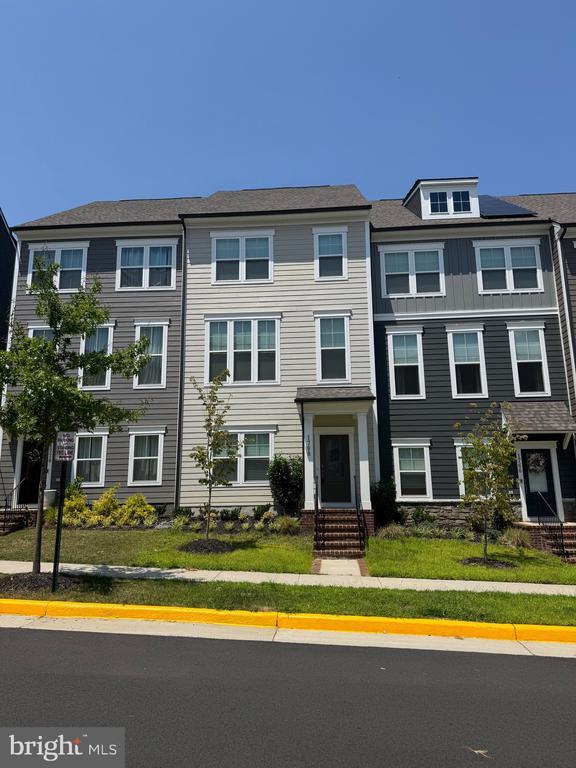 property at 1768 Hickory Wds Rd