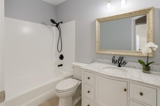 10110 Winsford Oak Blvd in Tampa, FL - Building Photo - Building Photo