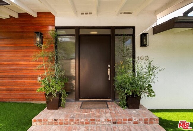 160 Beloit Ave in Los Angeles, CA - Building Photo - Building Photo