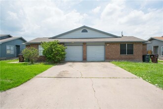 1100 Ridgemont St in Round Rock, TX - Building Photo - Building Photo