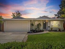 2267 Fenian Dr in Campbell, CA - Building Photo