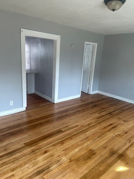 1575 Boston Ave in Bridgeport, CT - Foto de edificio - Building Photo