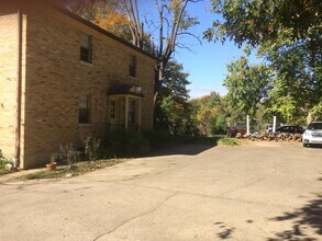 319 Ridgedale Rd, Unit 1 in Louisville, KY - Building Photo - Building Photo