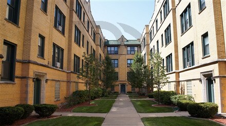 2332.5 N Spaulding Ave-Unit -3B in Chicago, IL - Building Photo