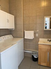 4298 Saint Laurent Boul in Montréal, QC - Building Photo - Building Photo