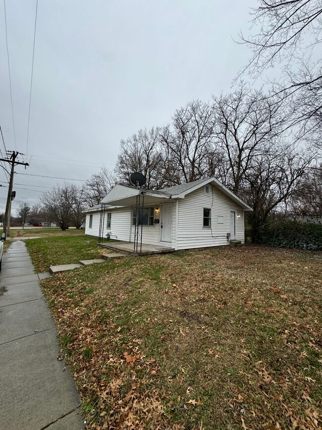 1621 N Franklin Ave in Springfield, MO - Building Photo - Building Photo