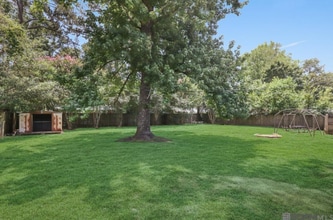 915 Sharon St in Denham Springs, LA - Foto de edificio - Building Photo