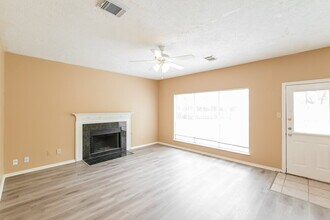 11423 Willow Field Dr in Cypress, TX - Building Photo - Building Photo