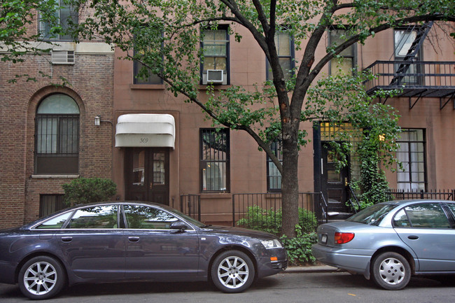 309 E 52nd St in New York, NY - Foto de edificio - Building Photo