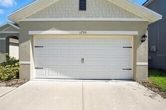 1753 Bent Br Ave in DeLand, FL - Foto de edificio - Building Photo