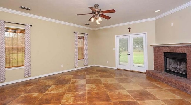 property at 15660 Silverhill Ave