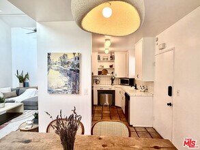 732 Navy St in Santa Monica, CA - Building Photo - Building Photo