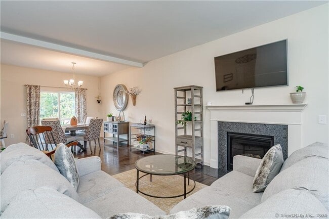 54 Cambridge Ct in Simsbury, CT - Building Photo - Building Photo