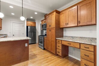 3803 SE 65th Ave in Portland, OR - Building Photo - Building Photo