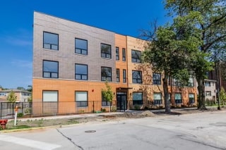 property at 5071 N Northwest Hwy