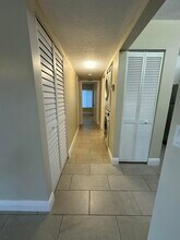 202 Foxtail Dr in Greenacres, FL - Building Photo - Building Photo