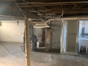 3422 Daisy Ave, Unit 3422 in Cleveland, OH - Foto de edificio - Building Photo