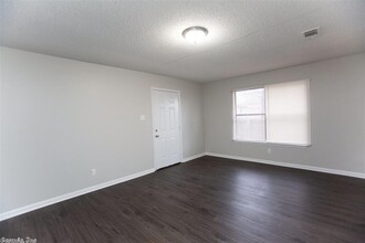 14 Fra Mar Dr in Jacksonville, AR - Building Photo - Building Photo