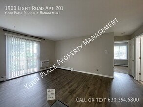 1900 Light Road in Oswego, IL - Building Photo - Building Photo