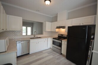 4324 Pine Springs Ct in Raleigh, NC - Building Photo - Building Photo
