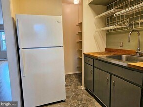 2417 Barracks Pl in Charlottesville, VA - Building Photo - Building Photo