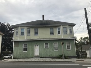 440-442 Mineral Spring Ave in Pawtucket, RI - Foto de edificio - Primary Photo