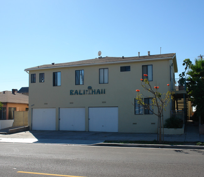 Bali Hali in Seal Beach, CA - Foto de edificio - Building Photo