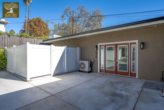 494 S Marengo Ave in Pasadena, CA - Building Photo - Building Photo