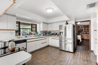 22100 SW 194th Ave in Miami, FL - Building Photo - Building Photo