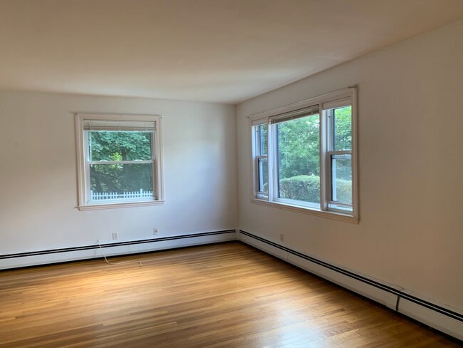 50 Marion Rd, Unit 1 in Arlington, MA - Building Photo - Building Photo