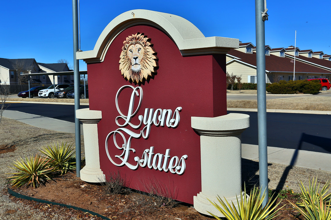 Lyons Estates in Oklahoma City, OK - Foto de edificio