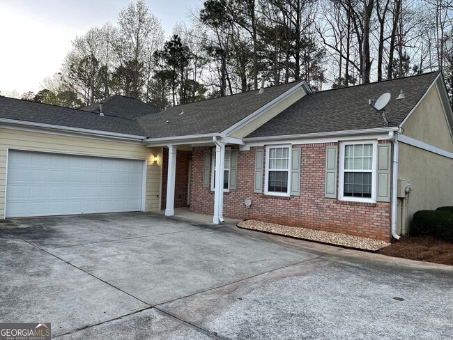 property at 124 Cottesford Dr SW