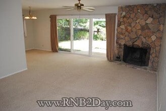5536 Portola Cir in Rocklin, CA - Foto de edificio - Building Photo