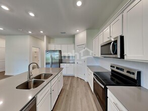 2680 Sunrise Lndg Lp in Tavares, FL - Building Photo - Building Photo