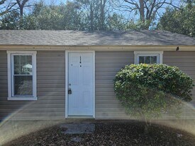 114a W Liberty St in Florence, SC - Building Photo