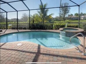 3984 Treasure Cove Cir in Naples, FL - Building Photo - Building Photo
