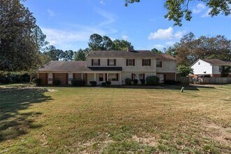 2613 Stratford Ln in Morrow, GA - Foto de edificio - Building Photo