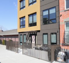 201 Marion in Brooklyn, NY - Foto de edificio - Building Photo