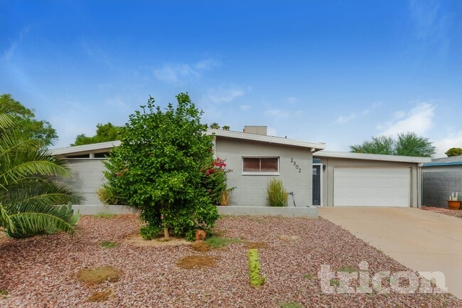 property at 2302 E Aldine St