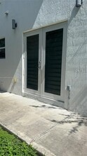 6400 SW 139th Avenue Rd in Miami, FL - Building Photo - Building Photo