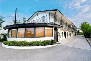 15 Buddy Owens Blvd in McAllen, TX - Building Photo