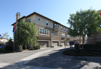 The Gables of Whittier in Whittier, CA - Foto de edificio - Building Photo