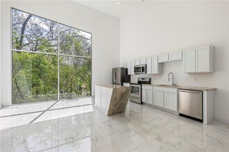508 SE J St in Bentonville, AR - Building Photo - Building Photo