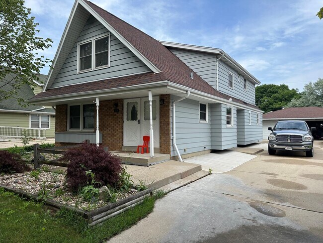 property at 5270 S 26th St