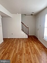 1107 Skyview Dr in York, PA - Foto de edificio - Building Photo