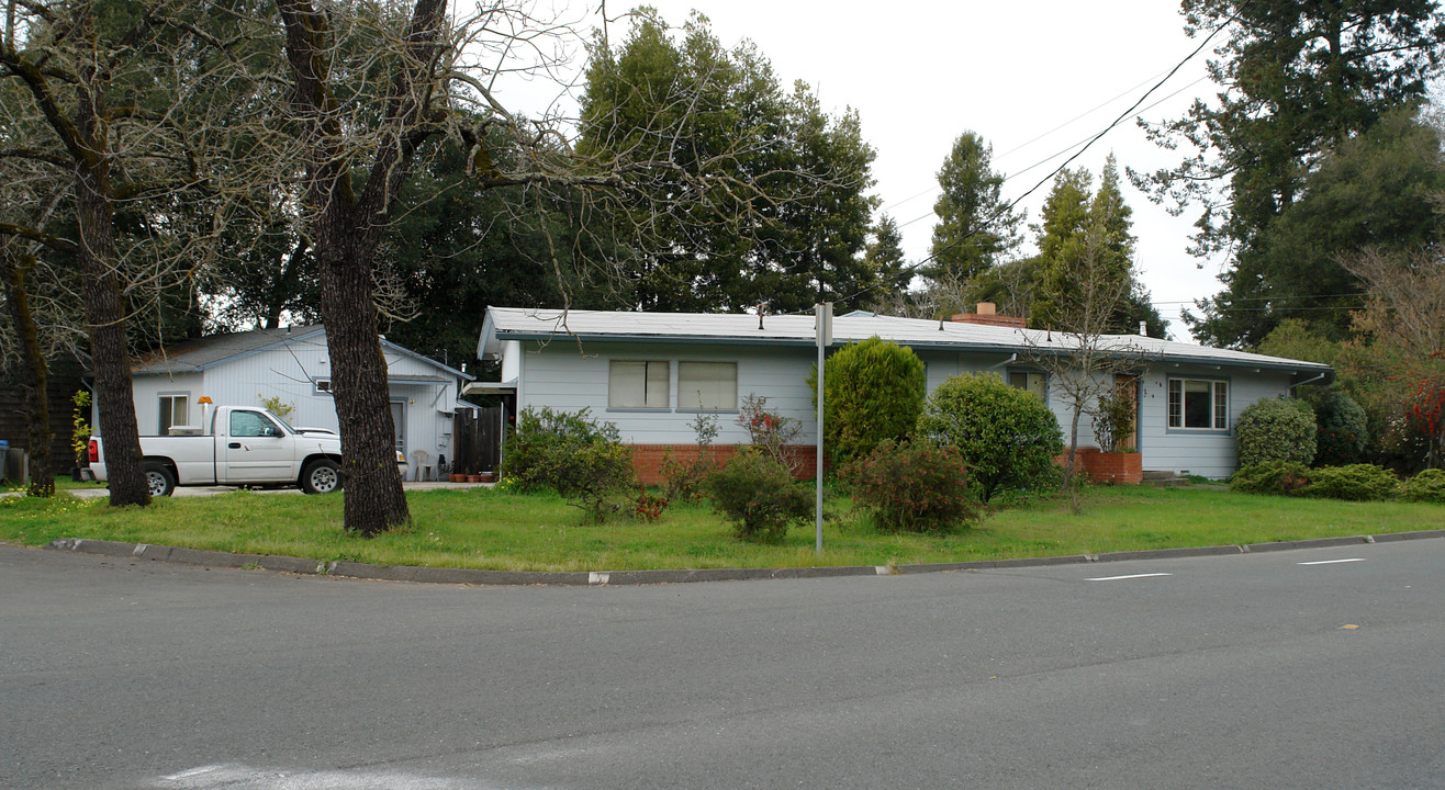 1603 North St in Santa Rosa, CA - Building Photo